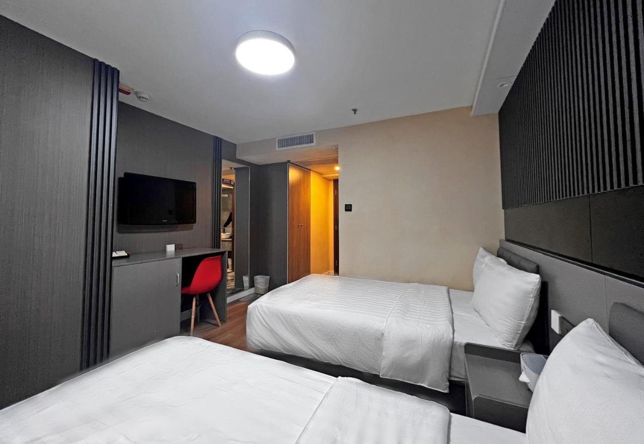 Hennessy Hotel Hong Kong Bagian luar foto