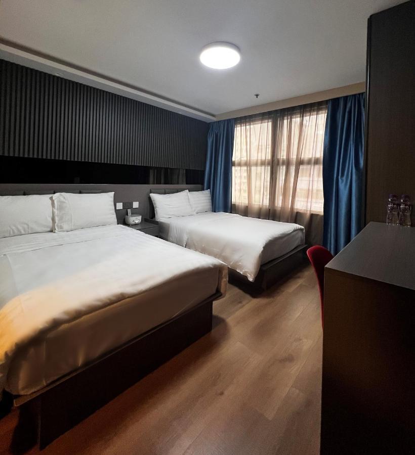 Hennessy Hotel Hong Kong Bagian luar foto